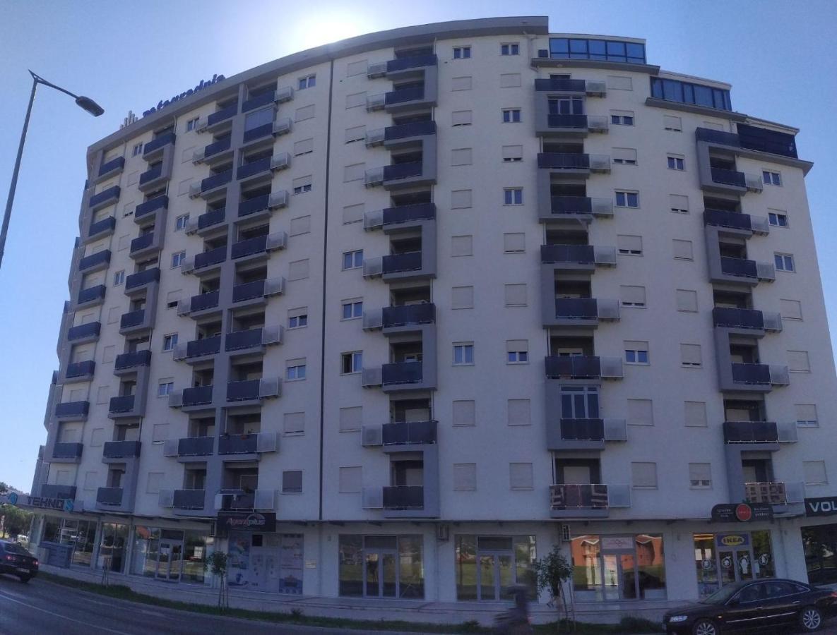 Apartment Alex Bar Exteriör bild